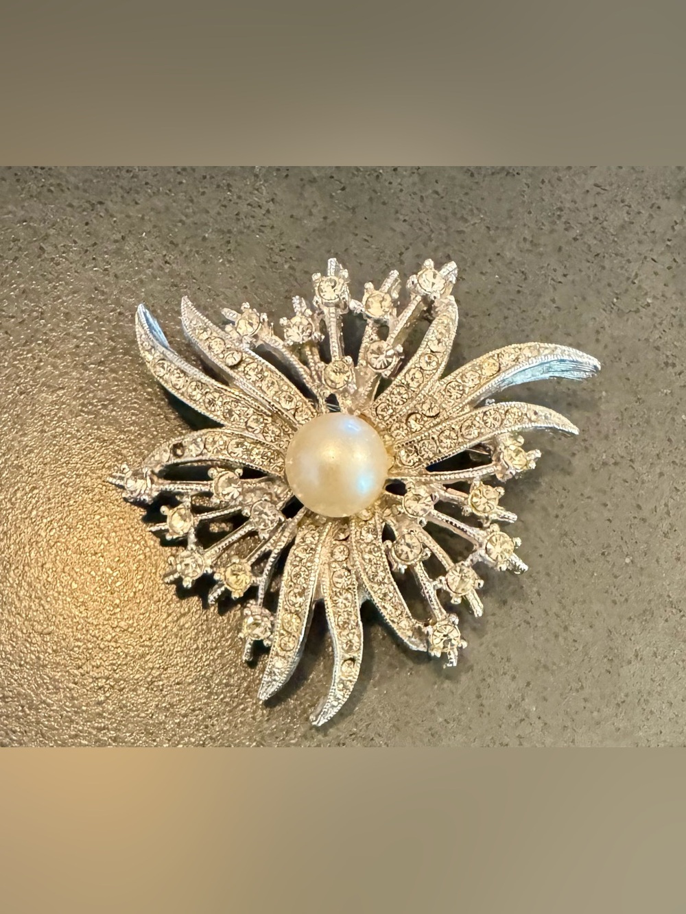 Vintage Silver-Tone Pearl and Crystal Starburst Brooch - Women Jewelry